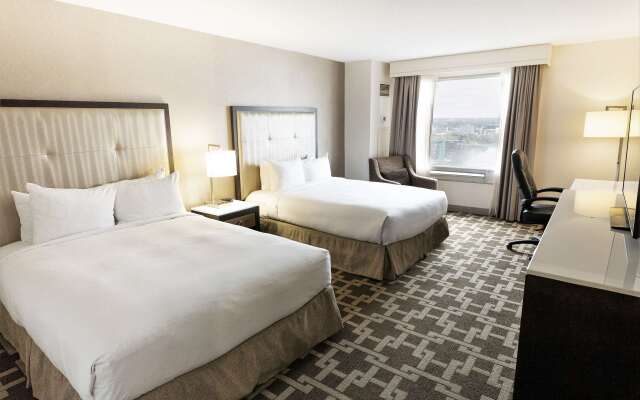 Hilton Niagara Falls/Fallsview Hotel & Suites