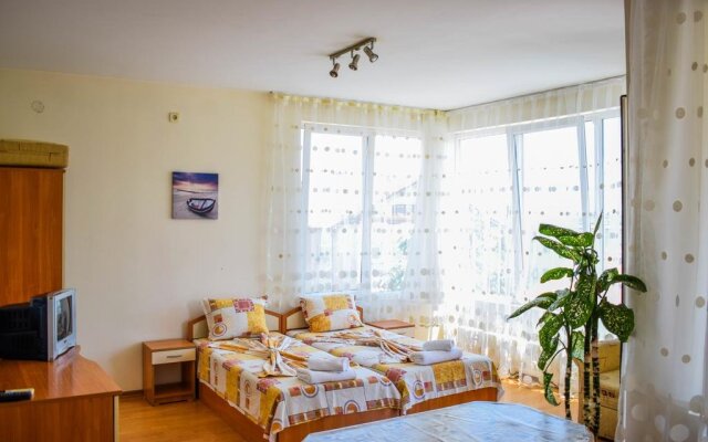 Guest house Eos
