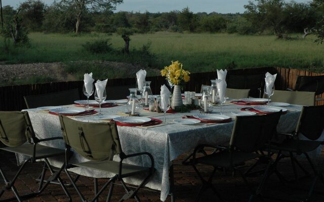 nDzuti Safari Camp