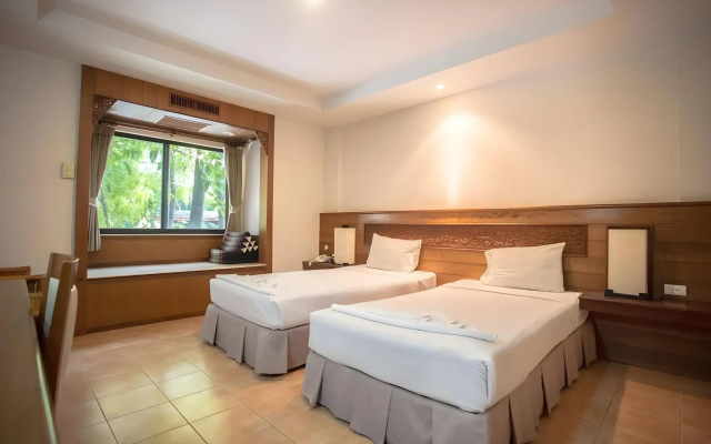 100 Islands Resort & Spa