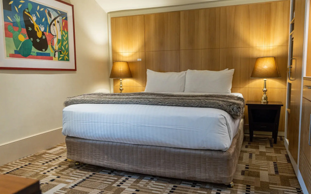 Islington Hotel