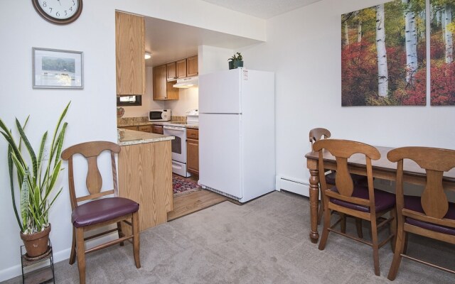 West Vail Riverfront Lodging, Colorado