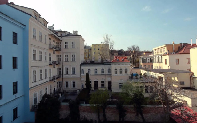 The Apartment House - Mezibranska