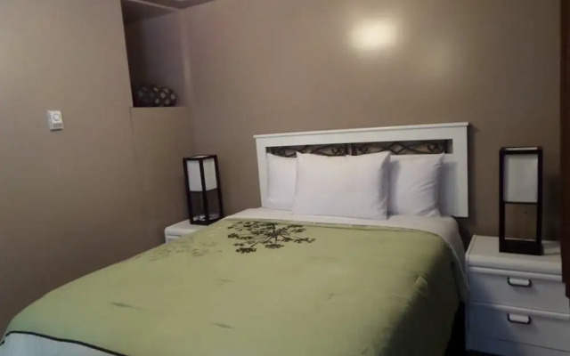Riverside Motel