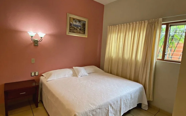 Hotel Gladys