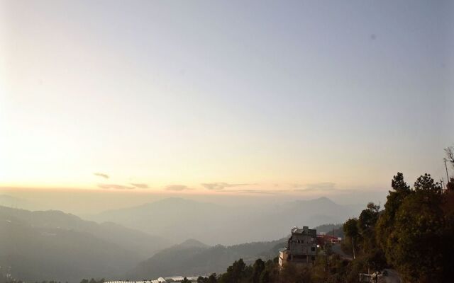 OYO 10432 Hotel Swaran Palace