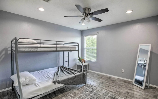 Sleek Rockwall Home Near Dtwn Dallas & Lake!