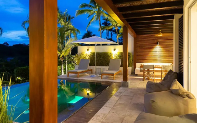 The Surf-point Condo by Acomodo Riomar