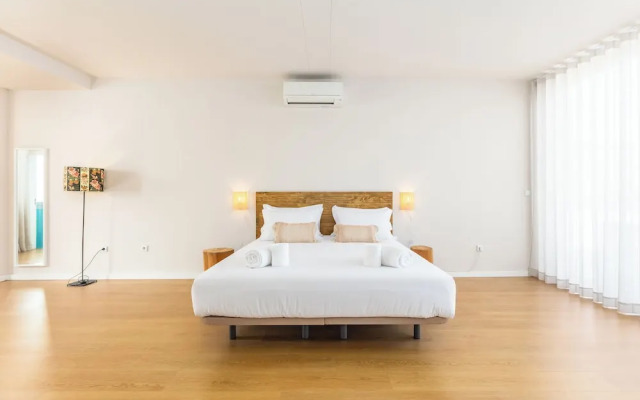Aspasios Almada Apartments