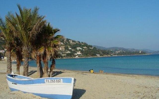 Appartement Le Lavandou, 1 pièce, 4 personnes - FR-1-251-409