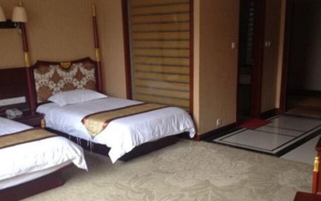 Golden Harbour Hotel