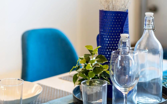 Deluxe Room 96平米 -ウル エスポワールうるま-