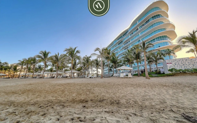 Apartments with Beach Access