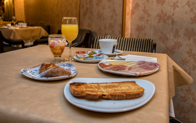 Hotel Castilla Vieja