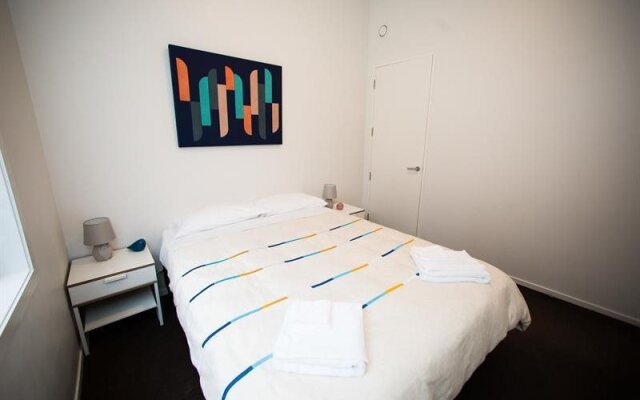 Chic inner city pad