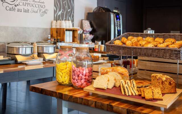 Sure Hotel by Best Western Lille Tourcoing Ex Hotel Garden