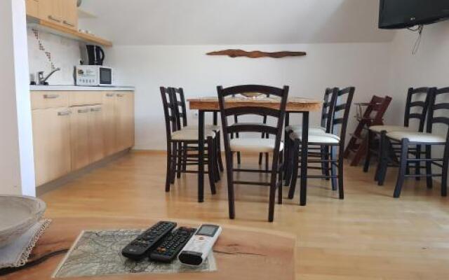 Guesthouse S