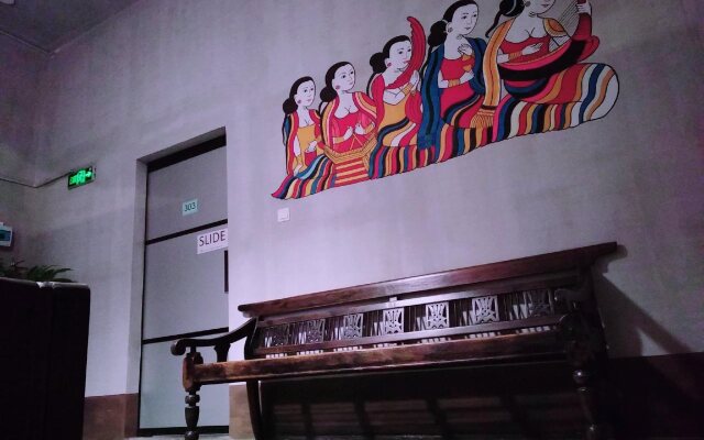 Shwe Yo Vintage Hostel