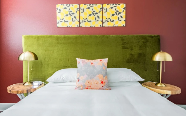 WanderJaunt Walton 2BR Central Austin