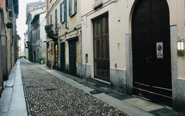 Lx Art House - City Center