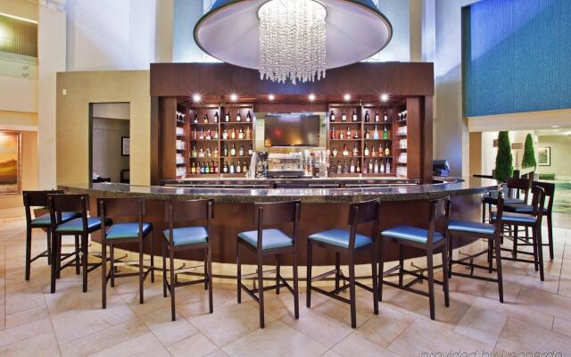 Crowne Plaza Charleston Airport - Conv Ctr by IHG