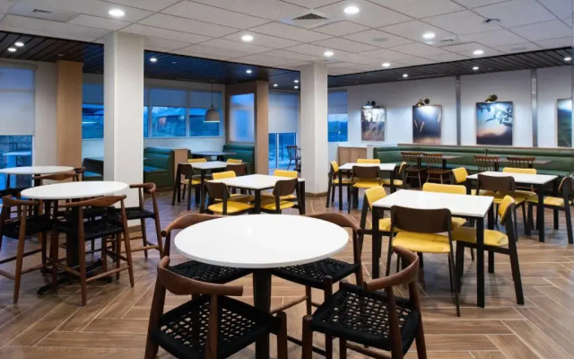 Fairfield Inn & Suites Charlotte University Research Park