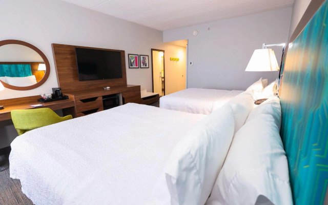 AC Hotel Downtown Los Angeles, a Marriott Hotel