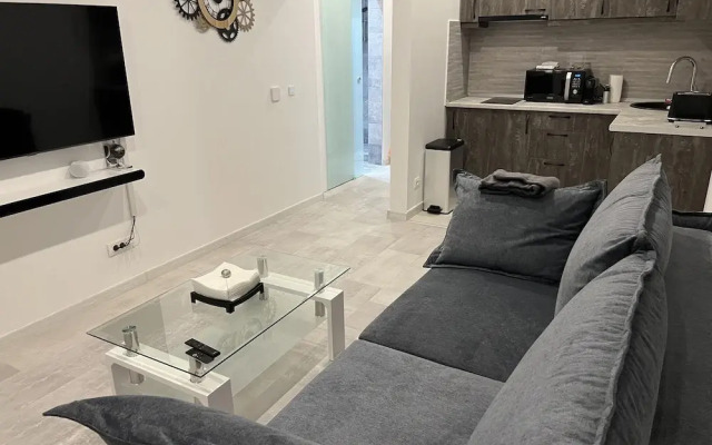 Stunning 3-Room Penthouse W10+W11