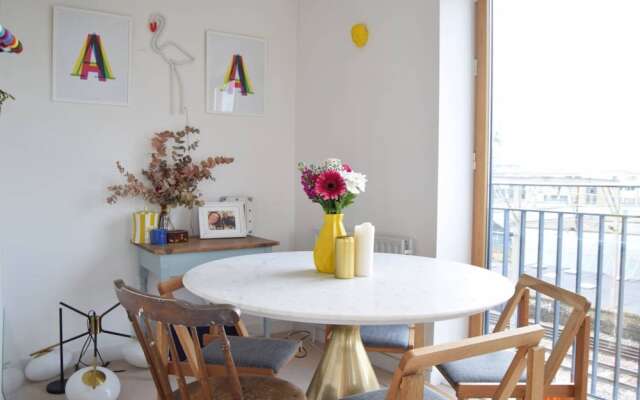 Iconic 2 Bedroom Flat In Broadway Market