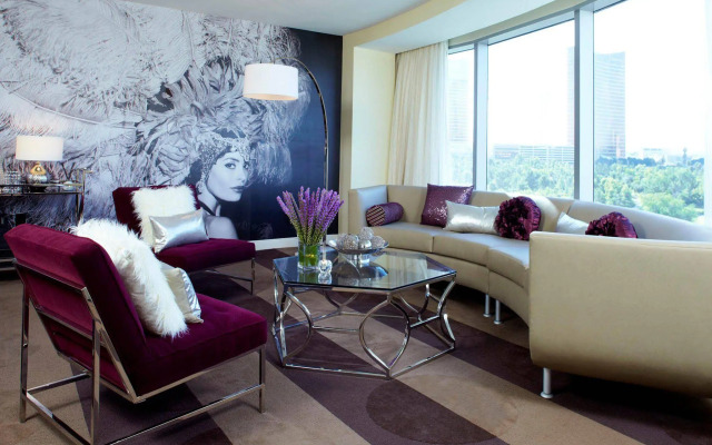 Renaissance Las Vegas Hotel