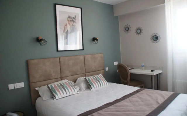 Logis Hôtel de la Bruyere