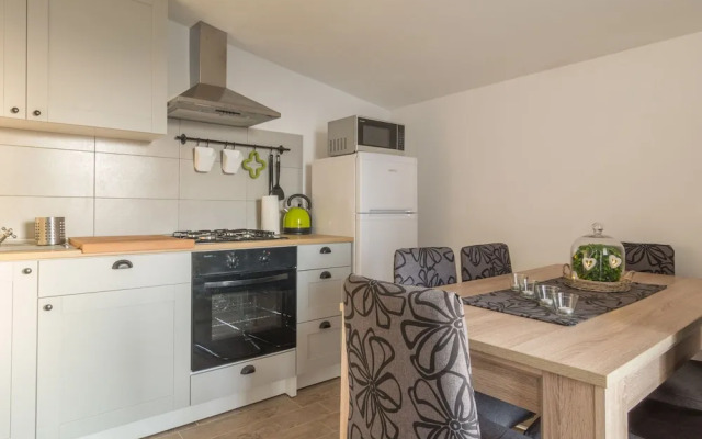 Holiday Home in Vir With Terrace