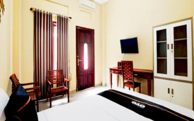 Hotel O Surabaya near Pelangi Park formerly D'best Kutisari