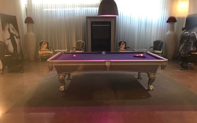 Icon by Design Suites Miami