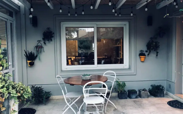 Acogedora Casa En Exclusivo Barrio