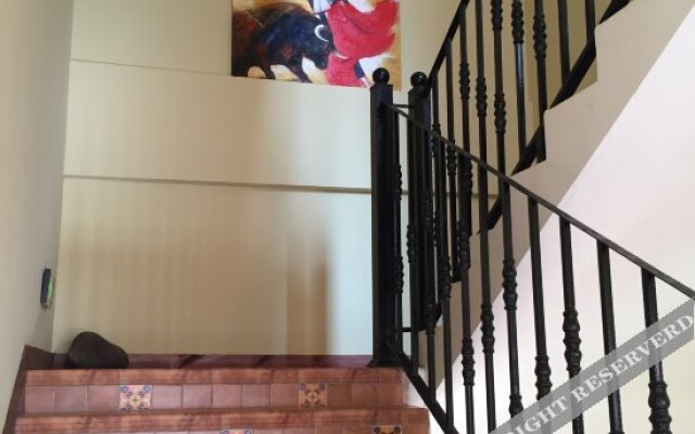 Qing Niao Yi Shu Hotel