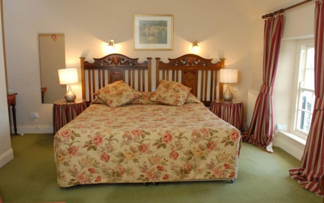 The Harbourview Hotel