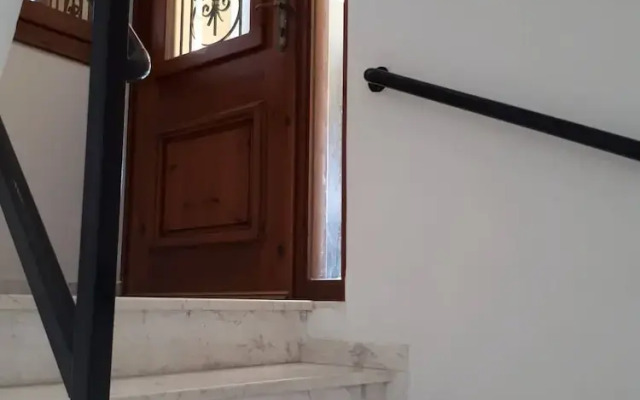 Antonia House