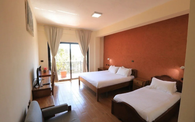 Harbe Hotel
