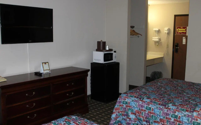 Select Inn Maple Grove