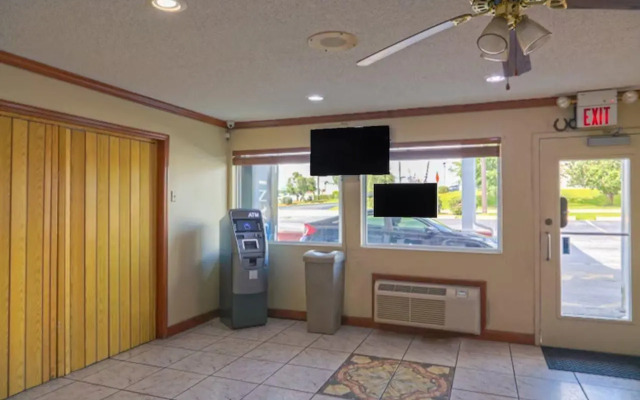 Howard Johnson Inn Ashburn