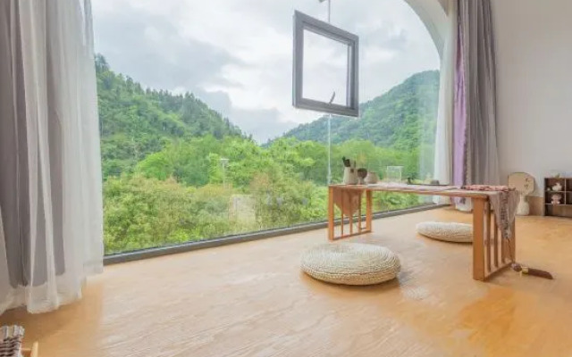 Know Me B&B (Fanjing Mountain Scenic Area)