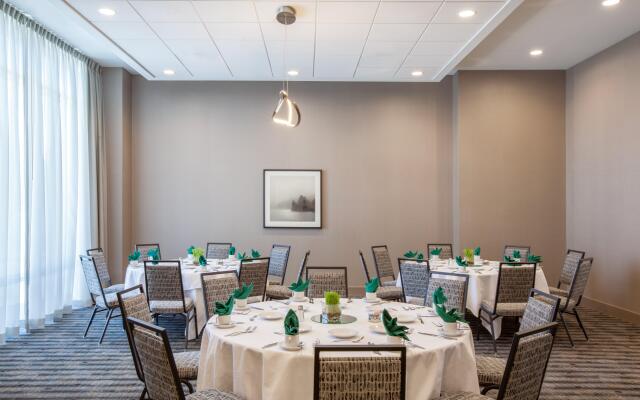 Holiday Inn Cleveland Clinic by IHG