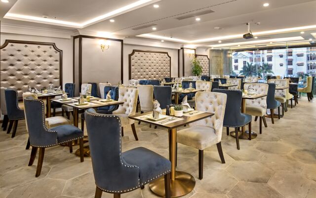 Halina Hotel & Apartment