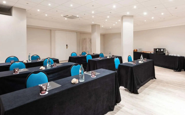 Hotel Madrid Gran Via 25, Affiliated by Meliá