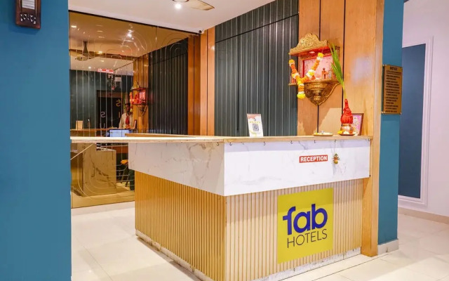 Fabhotel Silver Cloud