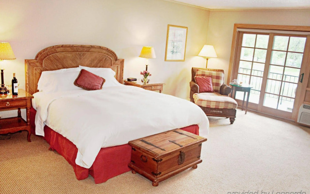 The Lodge at Riverside