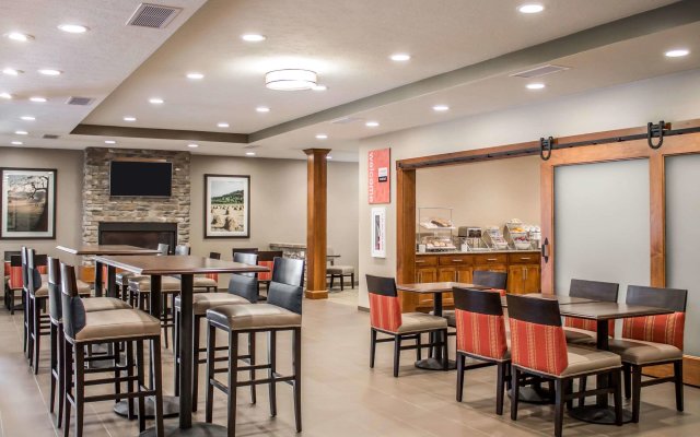 Comfort Suites Hartville - North Canton