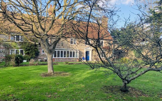 Walnut Tree House
