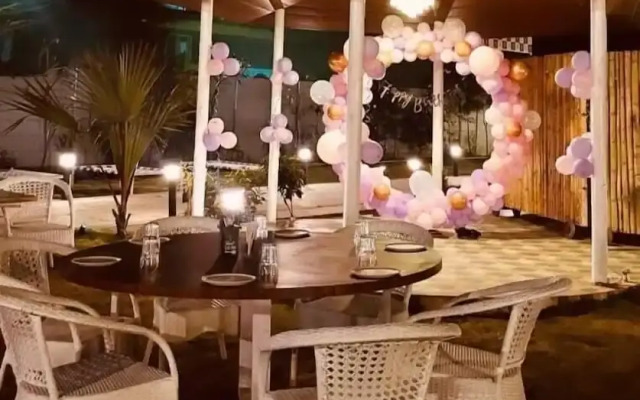 Cosmos Resort Maliblu